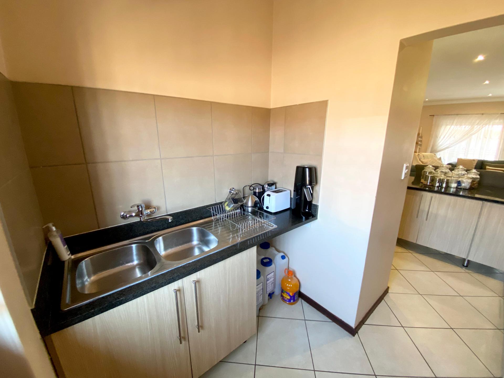  of property in Monavoni