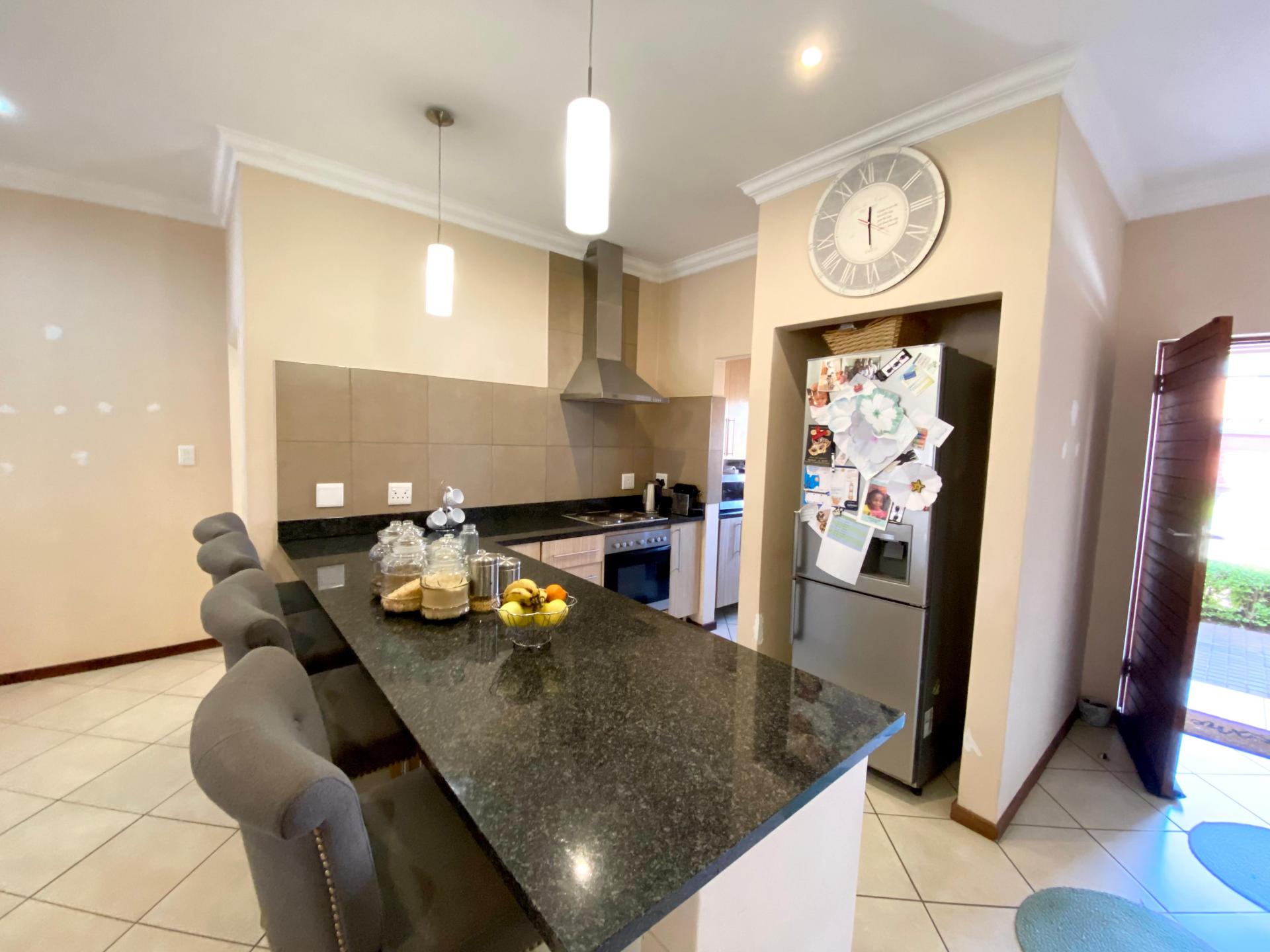  of property in Monavoni