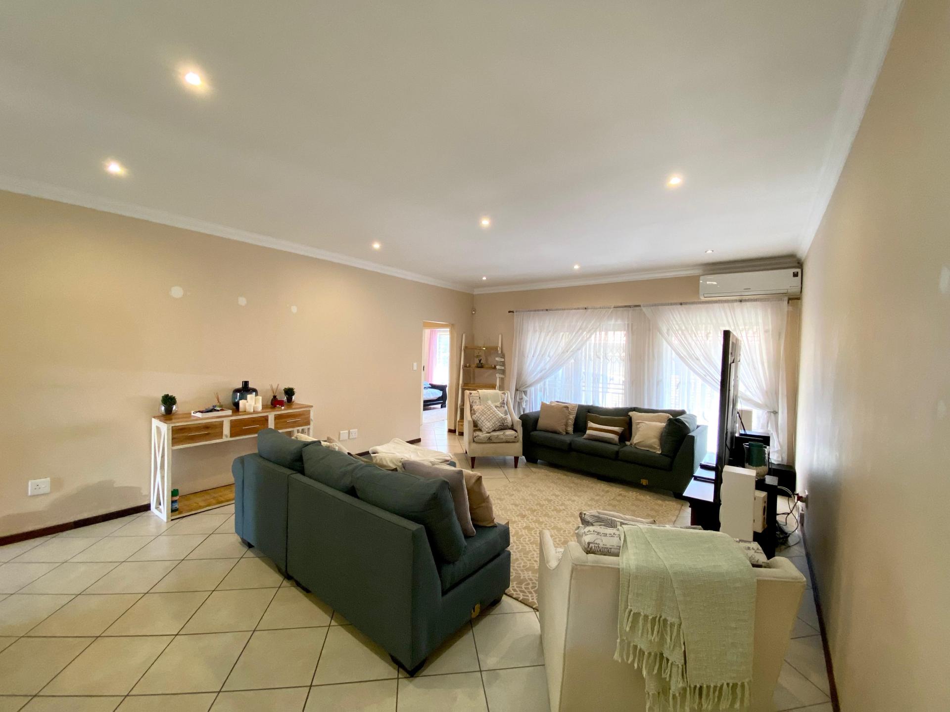  of property in Monavoni