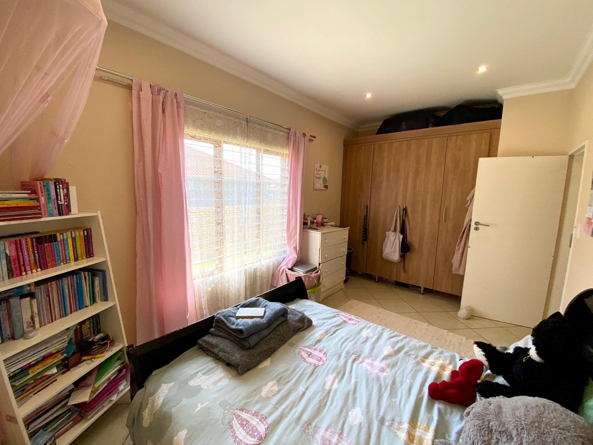  of property in Monavoni