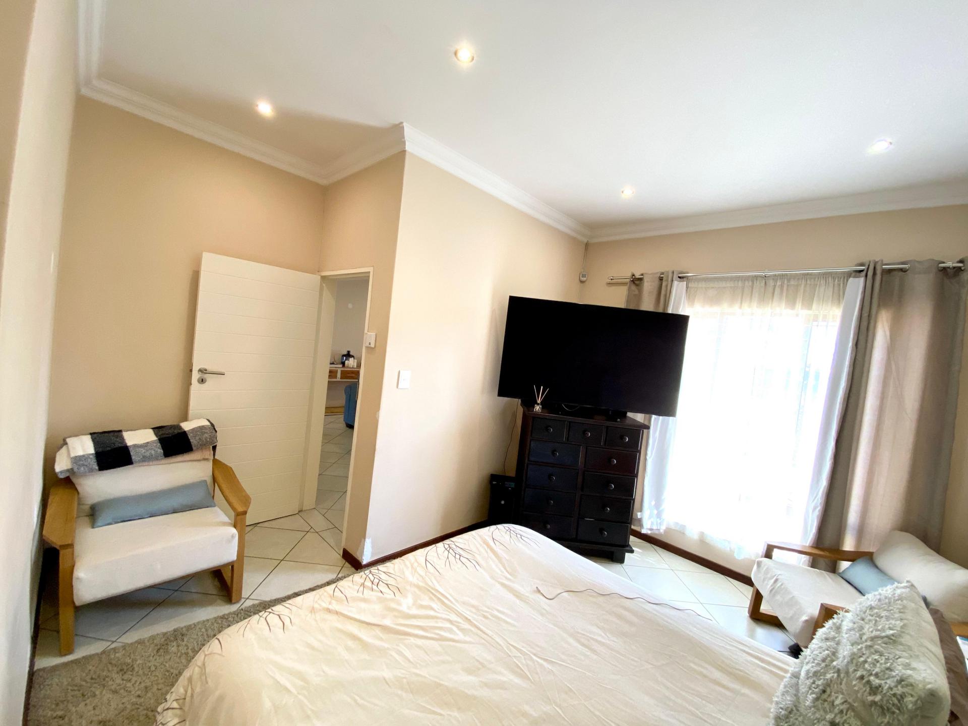  of property in Monavoni