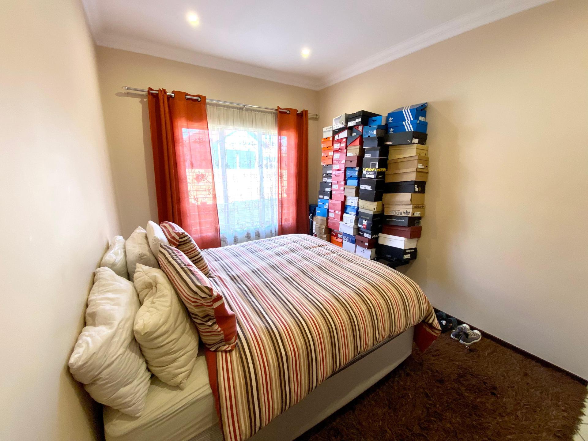  of property in Monavoni