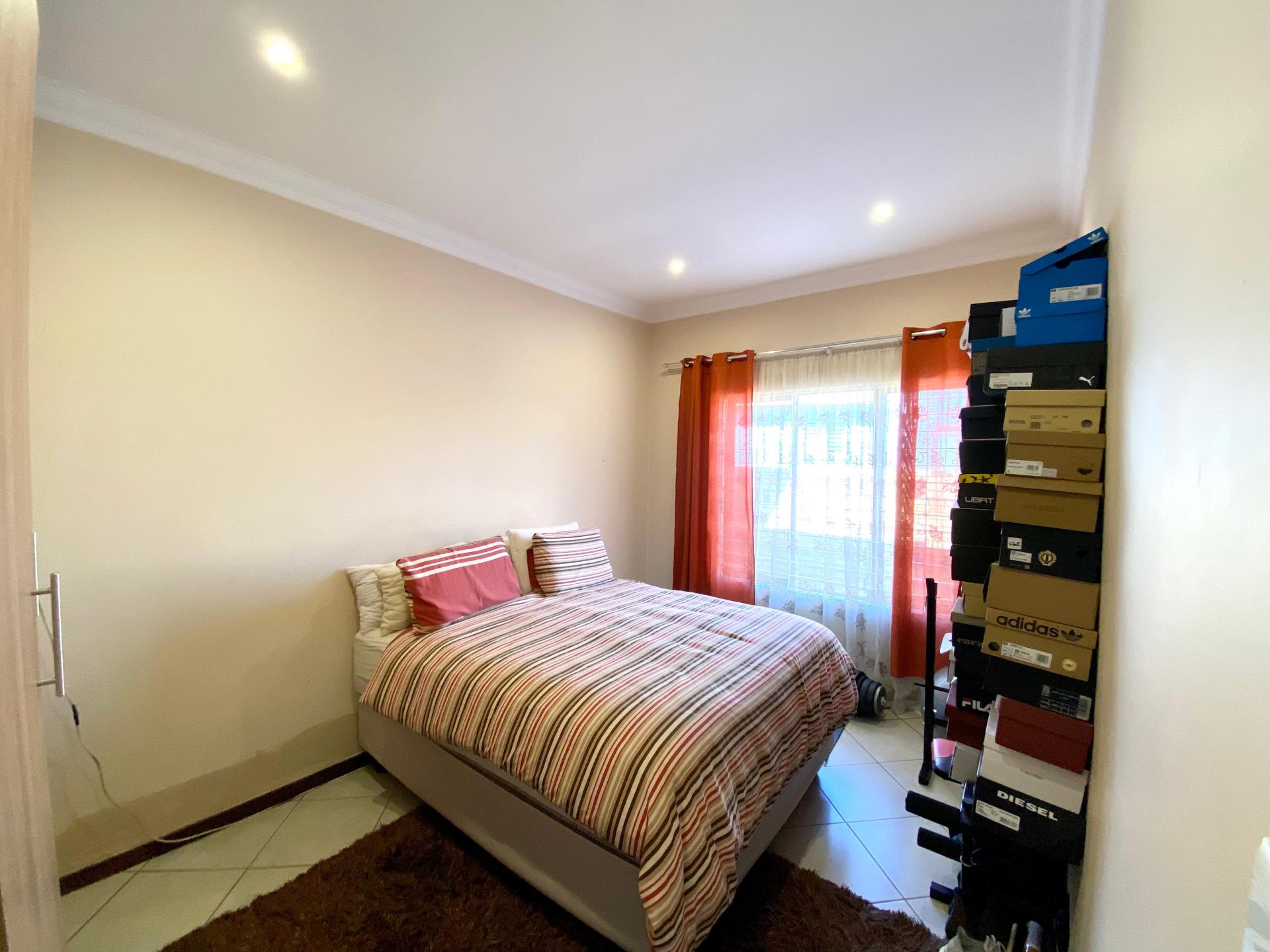  of property in Monavoni