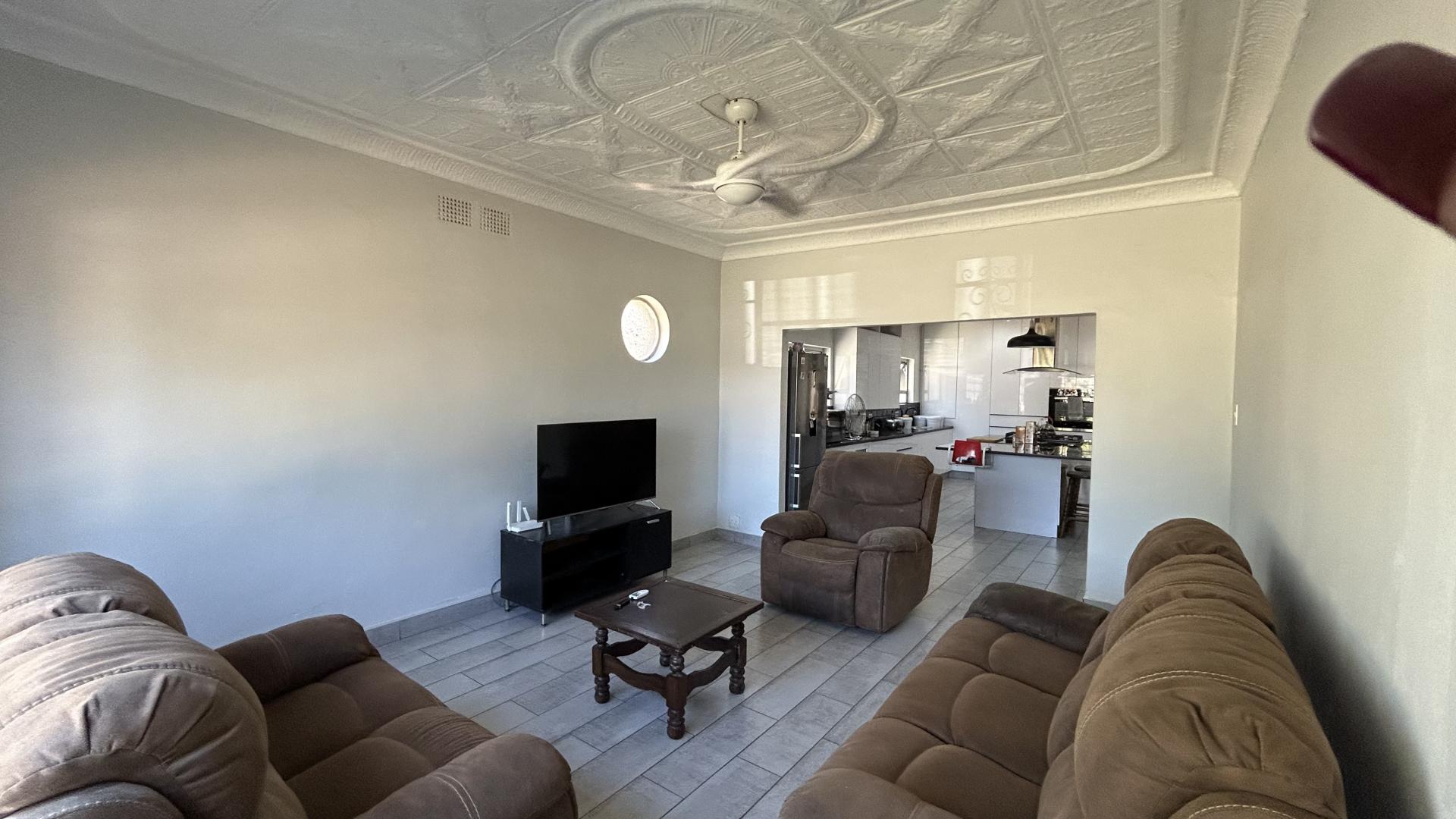 Lounges of property in Gezina