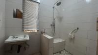 Bed Room 2 of property in Gezina