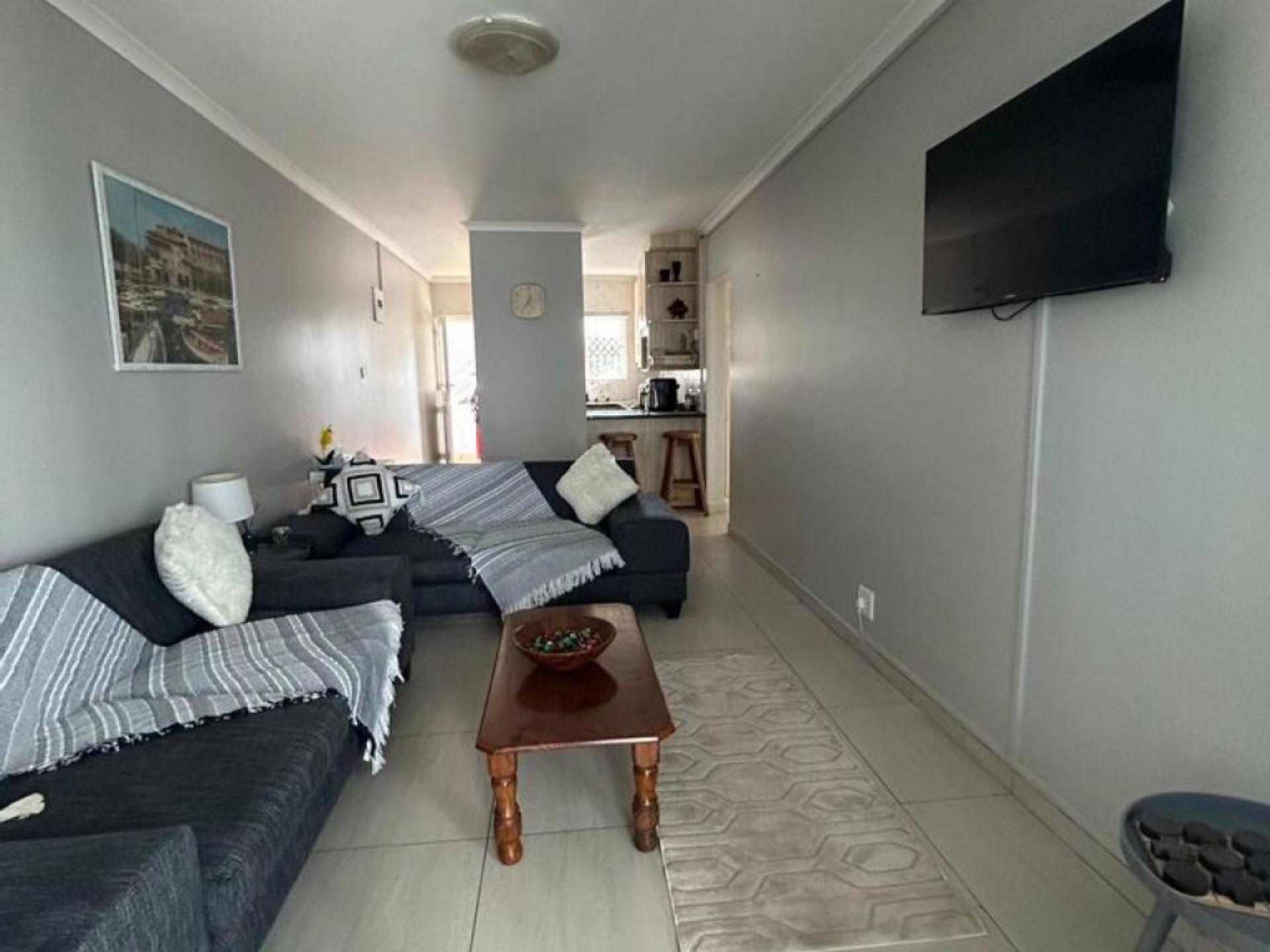  of property in Amanzimtoti 