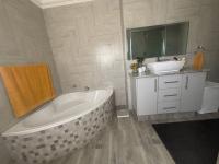  of property in Reyno Ridge