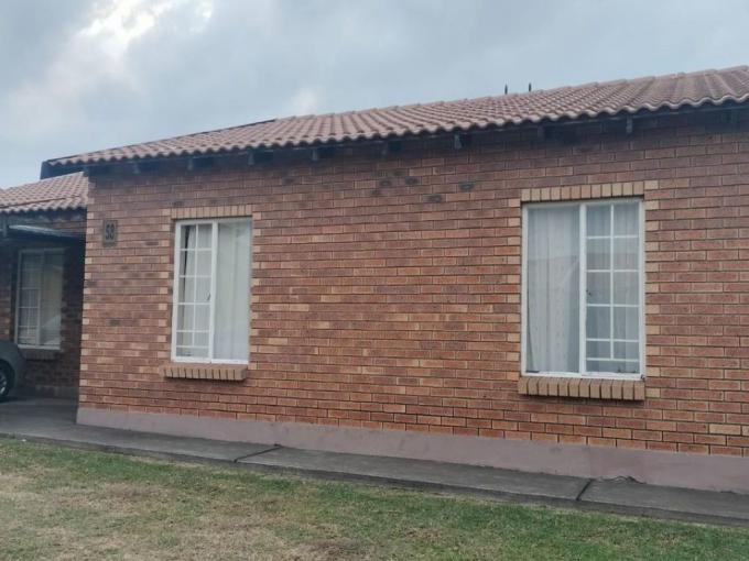 3 Bedroom Simplex to Rent in Waterval East - Property to rent - MR685240