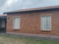 3 Bedroom 2 Bathroom Simplex to Rent for sale in Waterval East