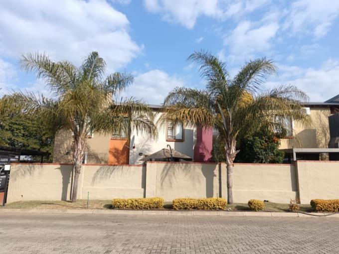 3 Bedroom Simplex for Sale For Sale in Waterval East - MR685249