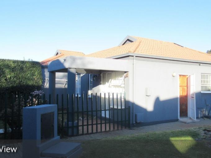 3 Bedroom Simplex for Sale For Sale in Linmeyer - MR685262