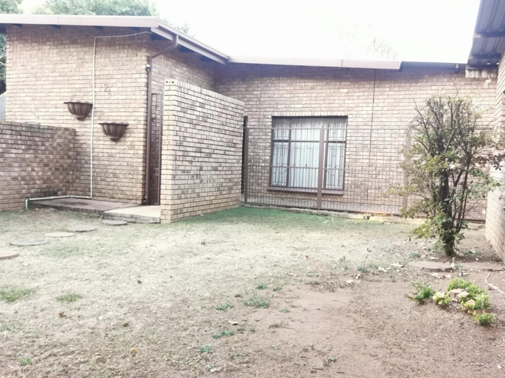  of property in Theresapark