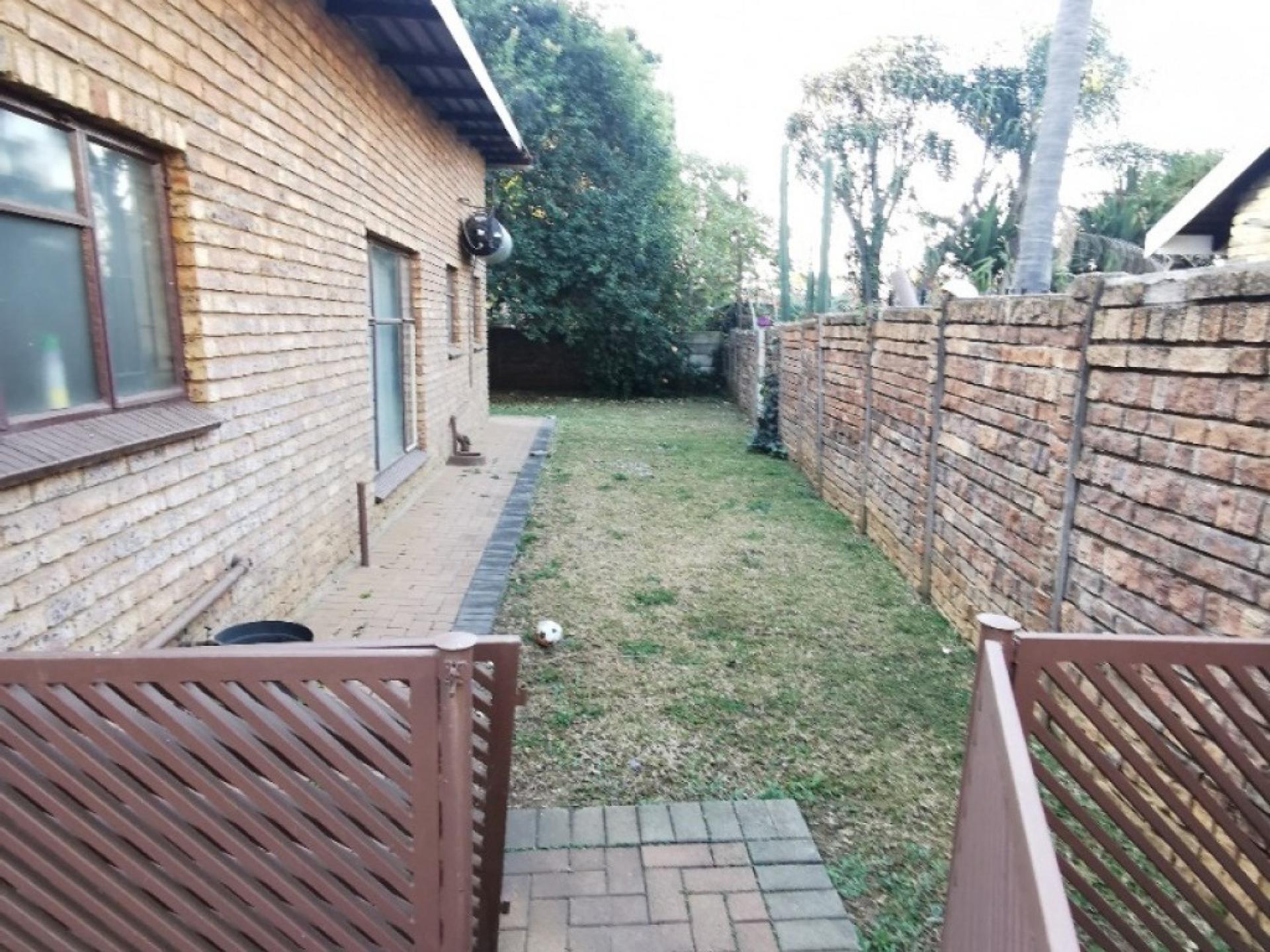  of property in Theresapark