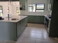  of property in Brackenhurst