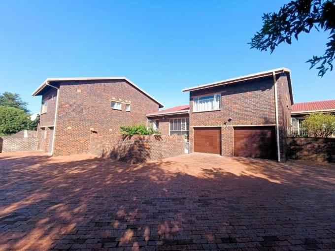 3 Bedroom Simplex for Sale For Sale in Brackenhurst - MR685311