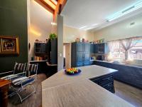  of property in Bendor