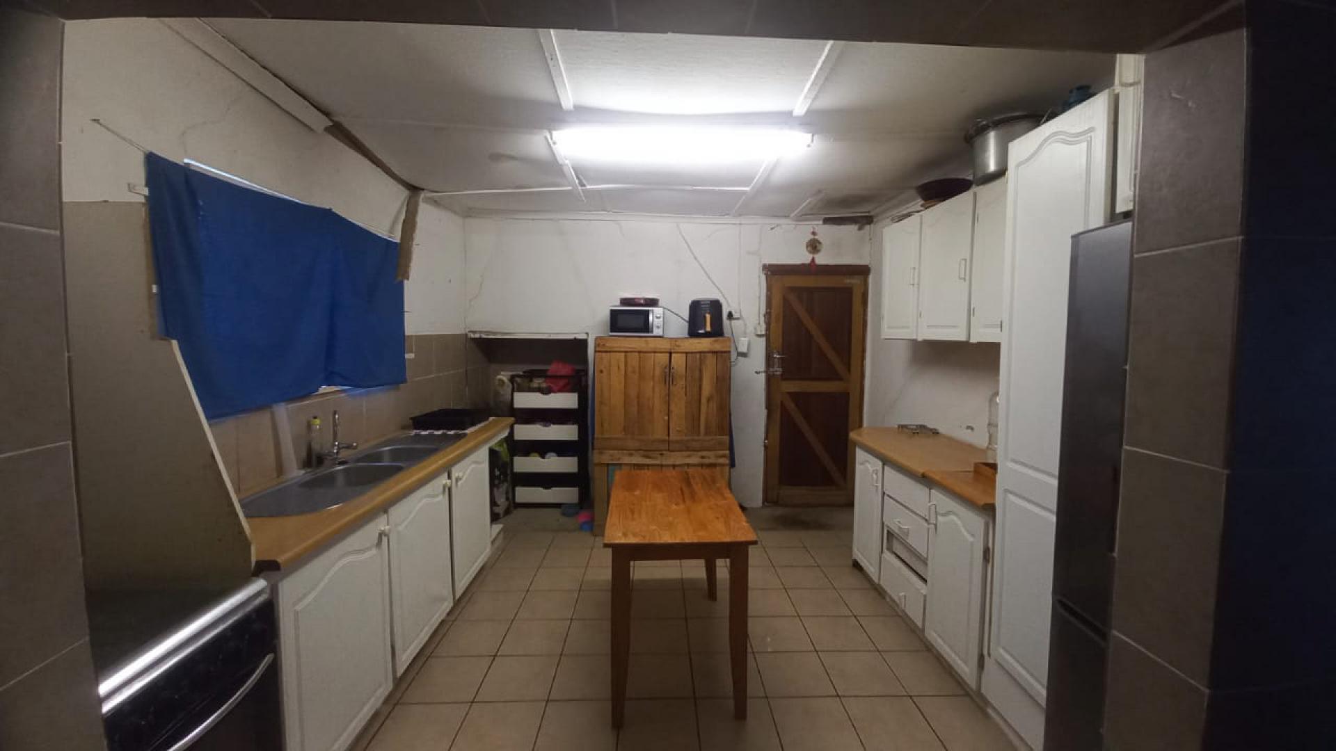 Kitchen of property in Riebeek East
