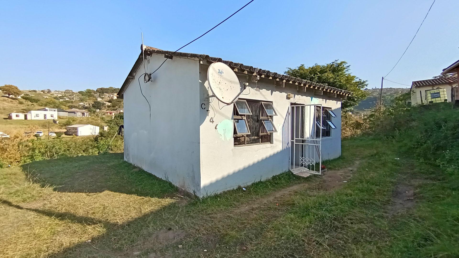 Front View of property in Folweni C