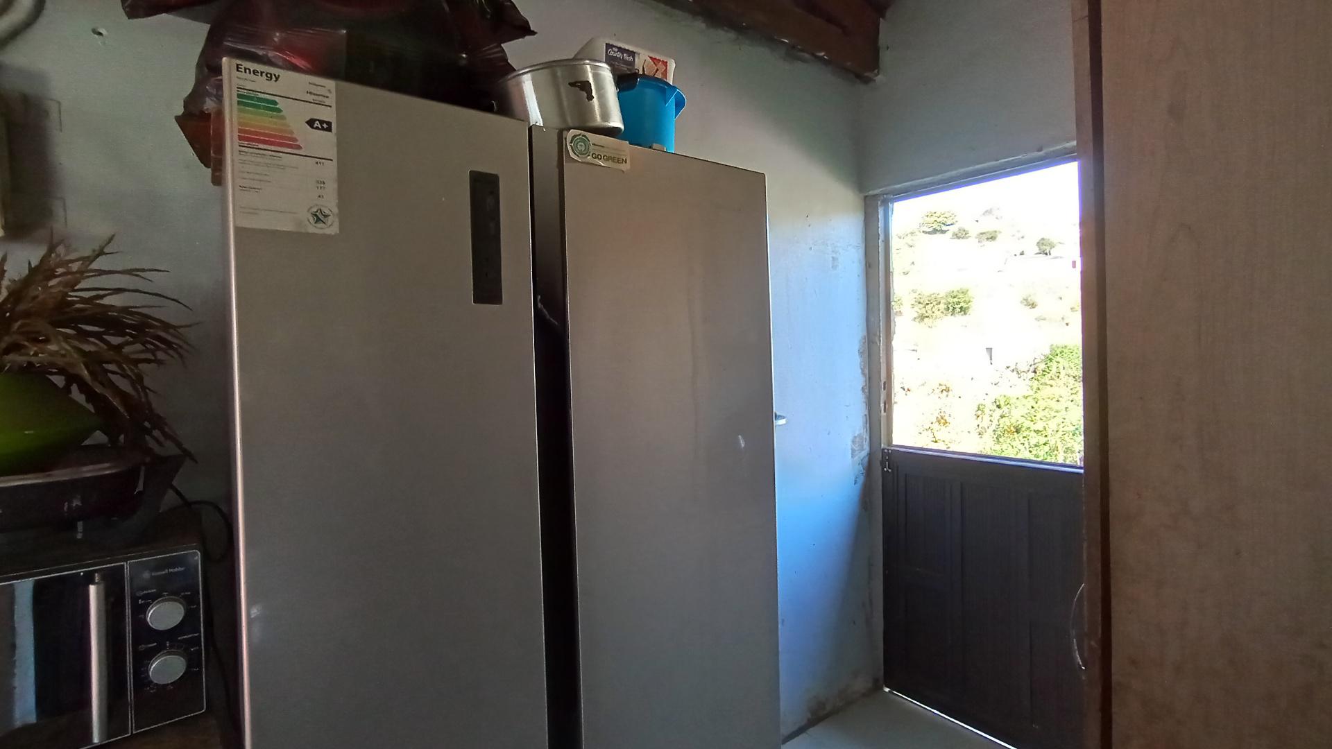 Kitchen - 6 square meters of property in Folweni C