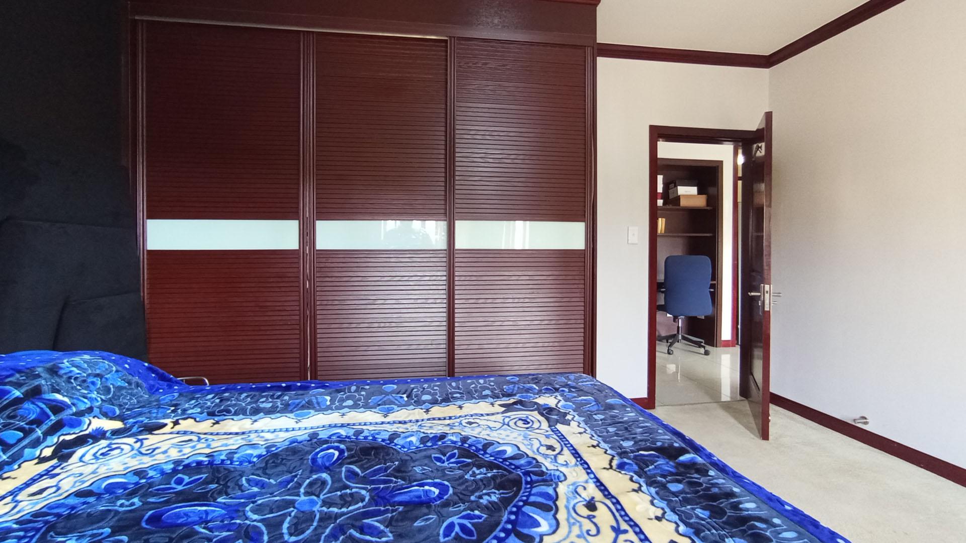 Bed Room 1 - 19 square meters of property in Summerset