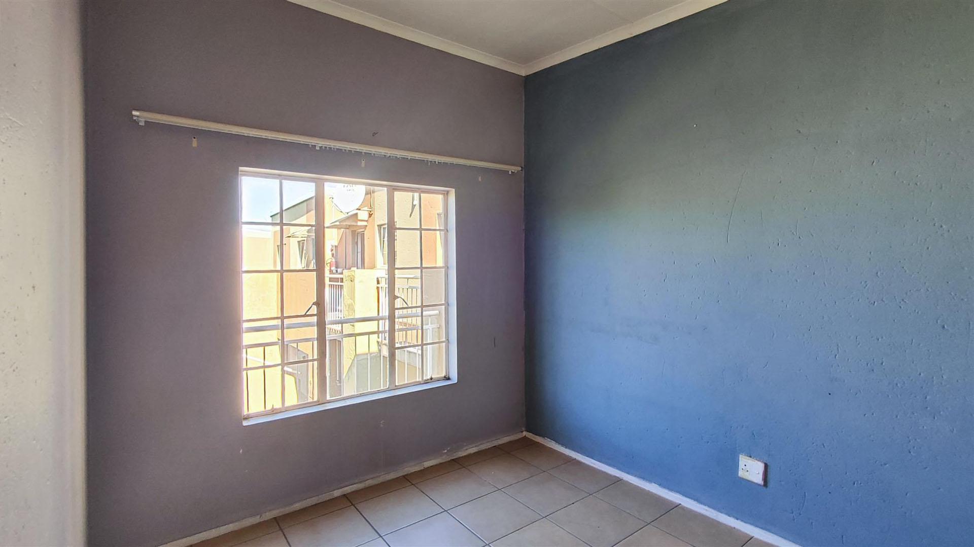 Bed Room 2 - 11 square meters of property in Norton's Home Estates