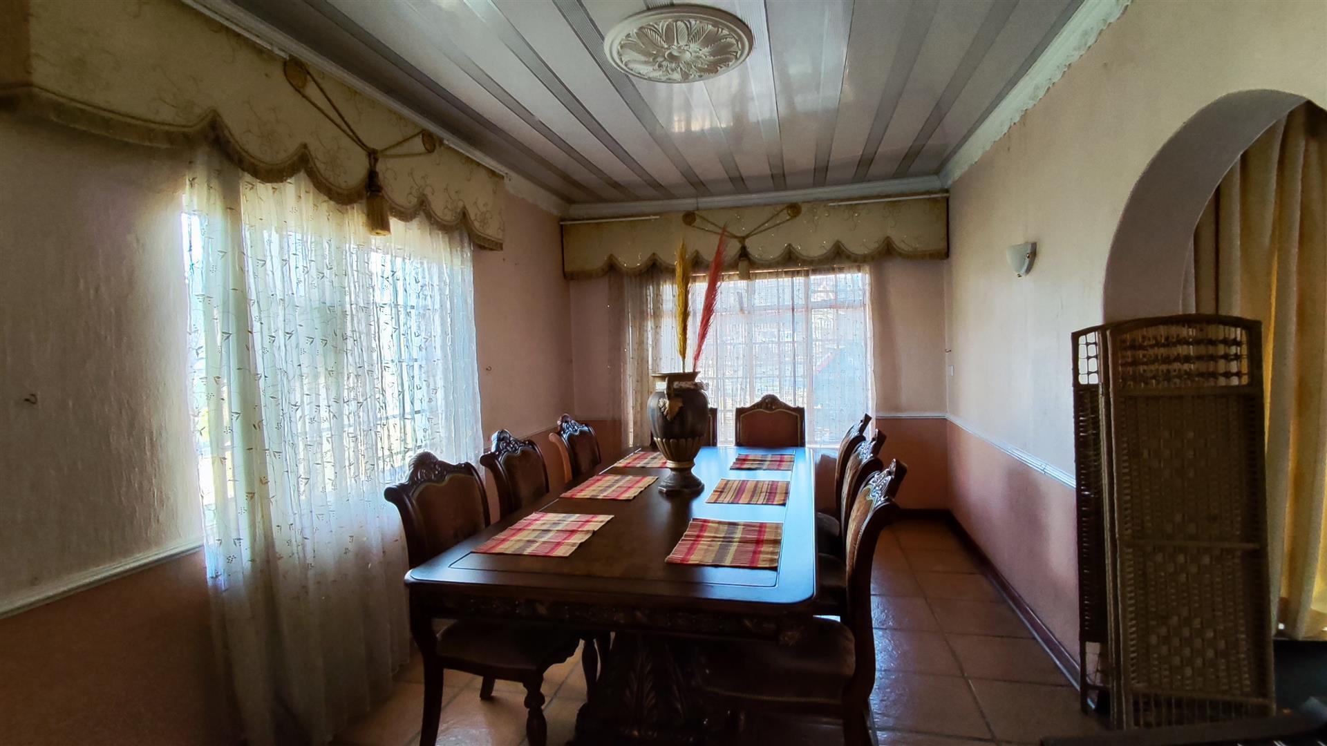 Dining Room - 20 square meters of property in Randhart