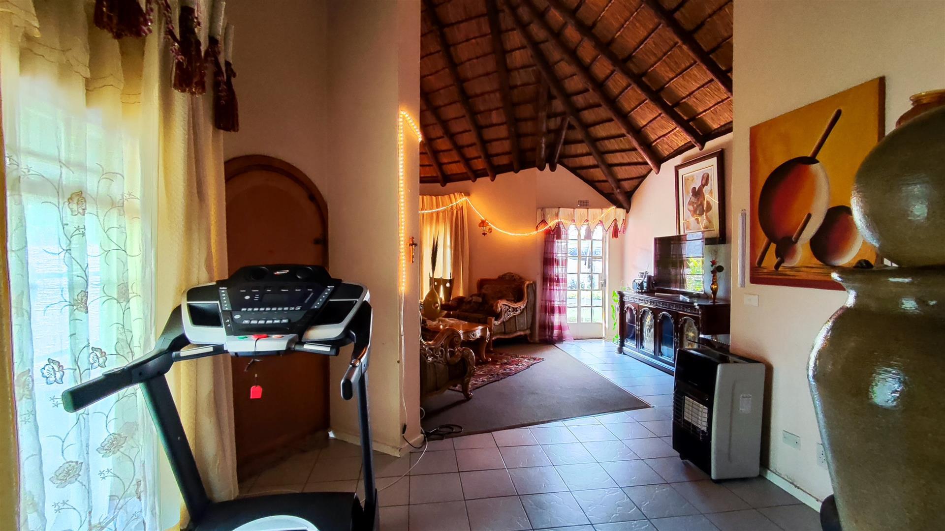 Spaces - 71 square meters of property in Randhart