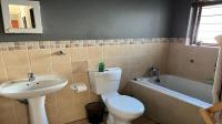 Bathroom 1 of property in The Reeds