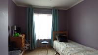 Bed Room 1 - 11 square meters of property in The Reeds
