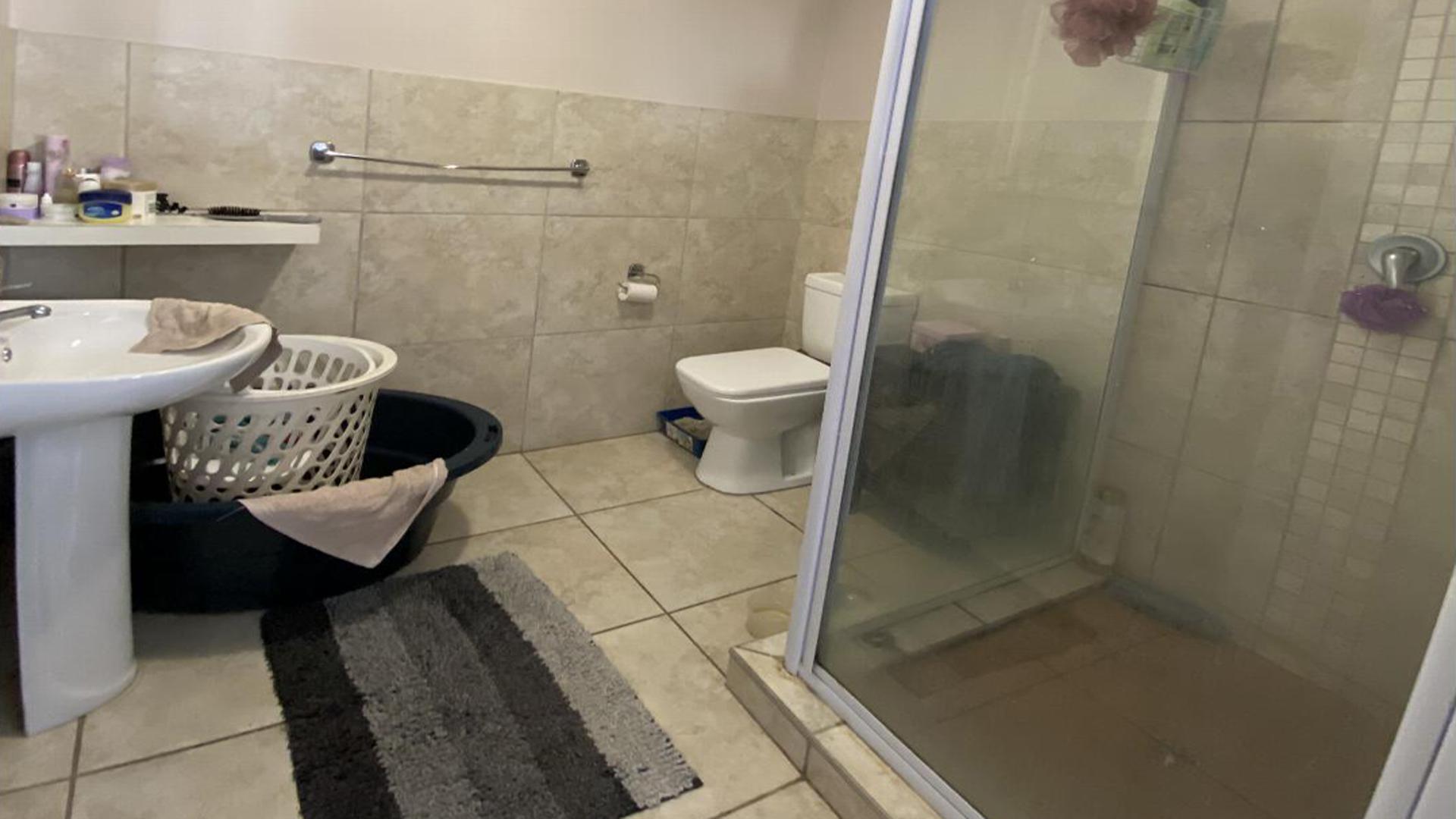 Bathroom 3+ of property in Selection park