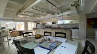 Dining Room of property in Selection park