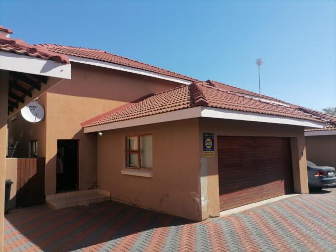 3 Bedroom Simplex for Sale For Sale in Polokwane - MR685386