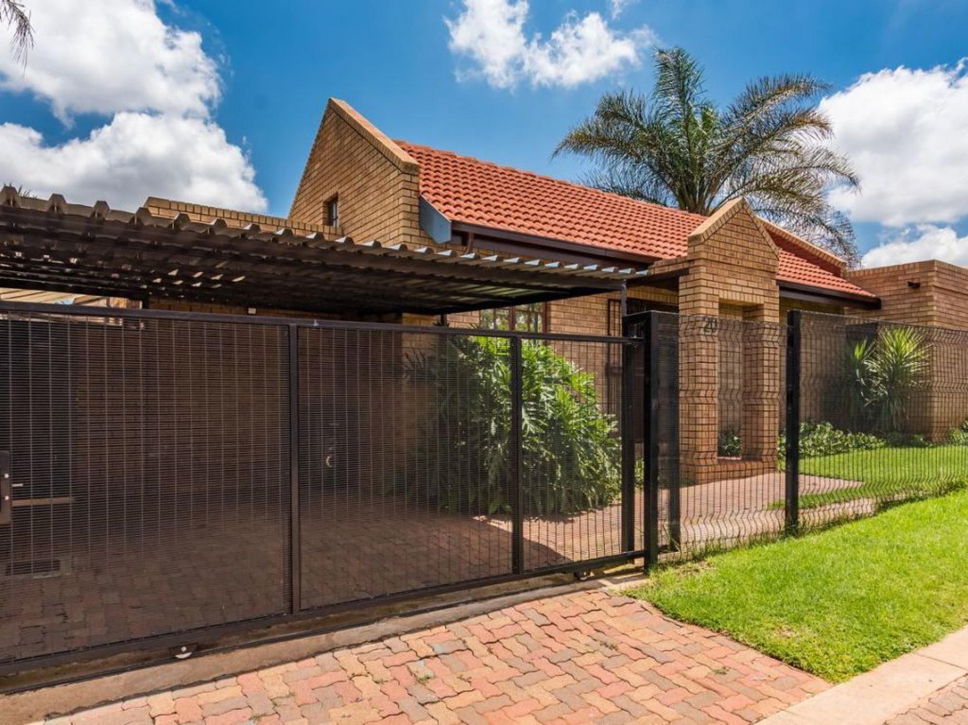  of property in Clubview