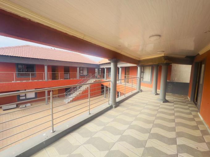 10 Bedroom House for Sale For Sale in Tsakane - MR685400