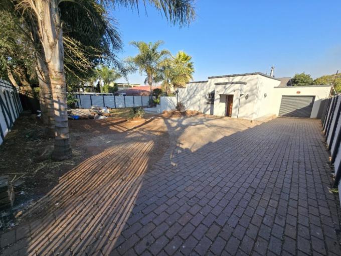 3 Bedroom House for Sale For Sale in Wychwood - MR685442