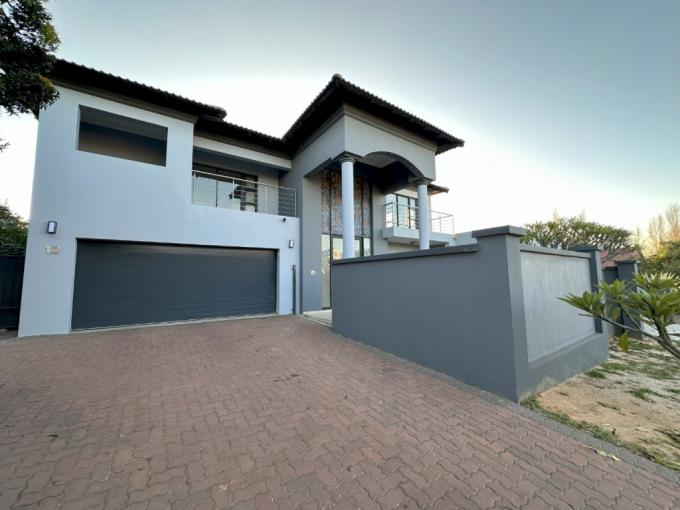 5 Bedroom House to Rent in Midstream Estate - Property to rent - MR685448