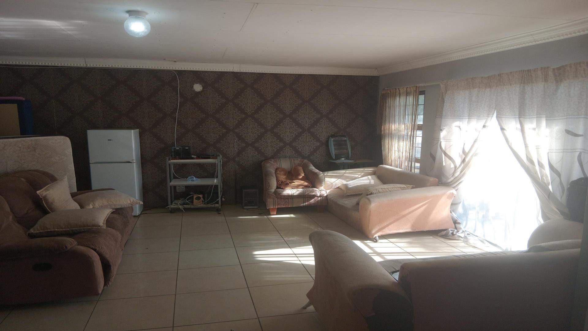 Lounges of property in Westpark