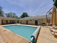  of property in Lynnwood Glen