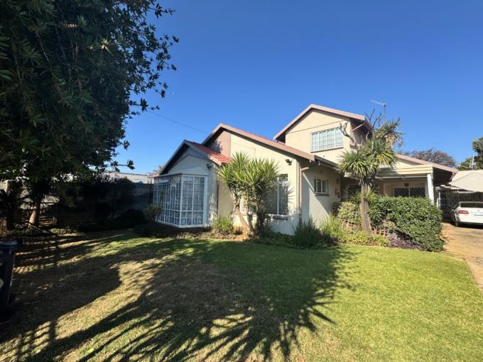 6 Bedroom House for Sale For Sale in Kensington - JHB - MR685472