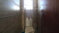 Bathroom 1 - 8 square meters of property in Laudium