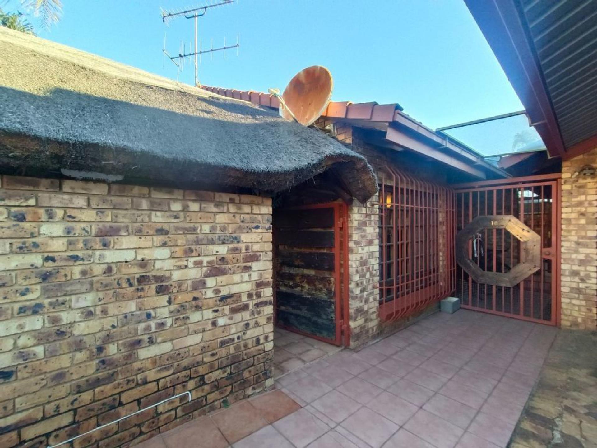  of property in Clubview