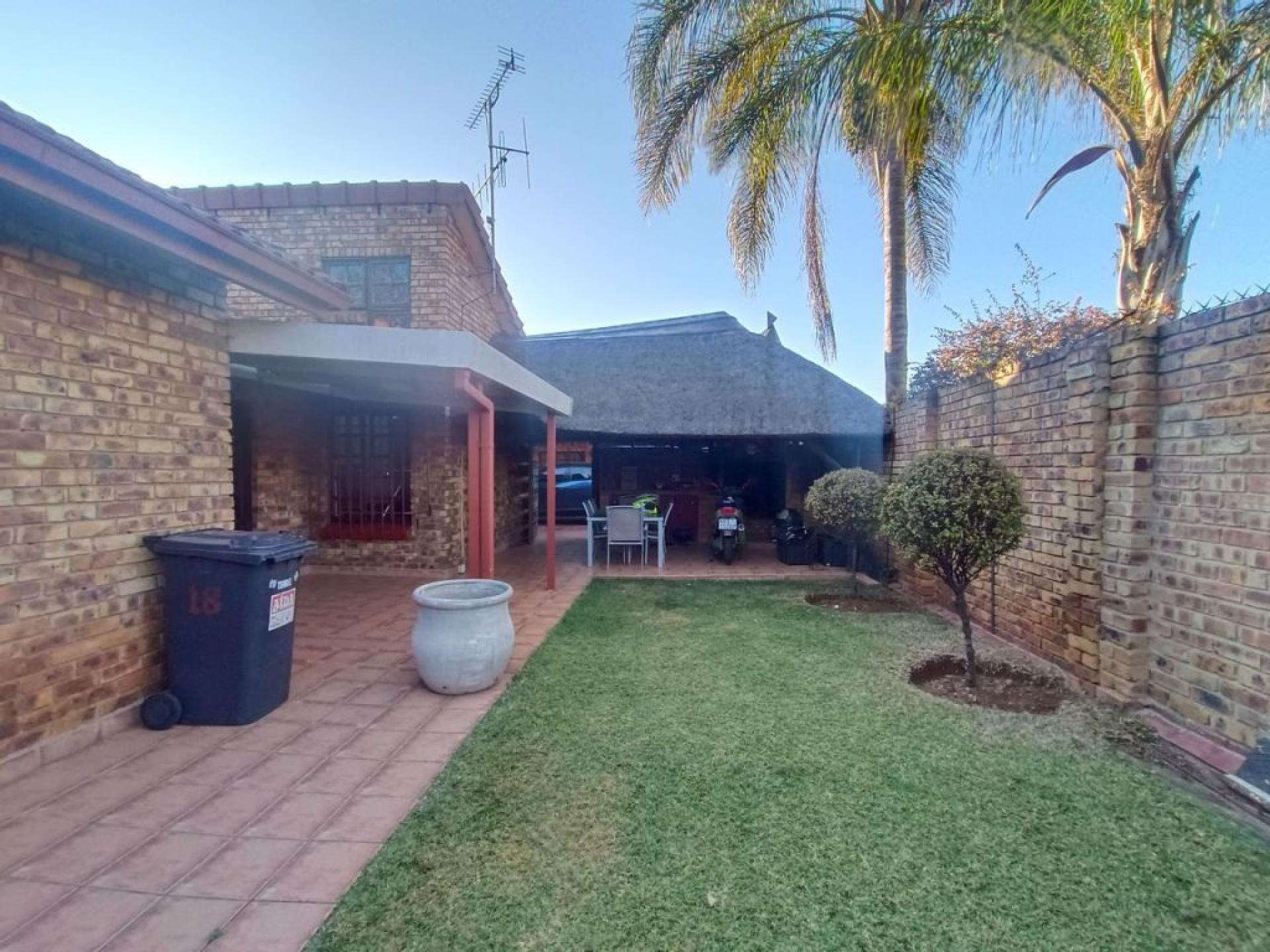  of property in Clubview