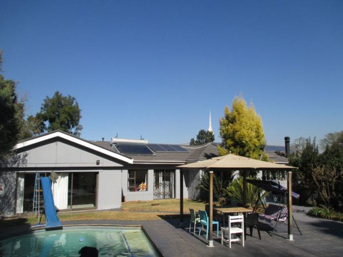 4 Bedroom House for Sale For Sale in Waverley - MR685500