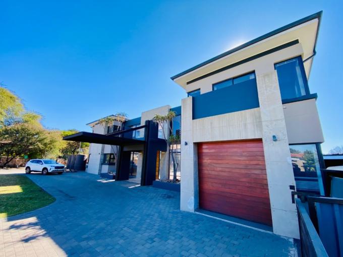 5 Bedroom House to Rent in Silver Lakes Golf Estate - Property to rent - MR685504