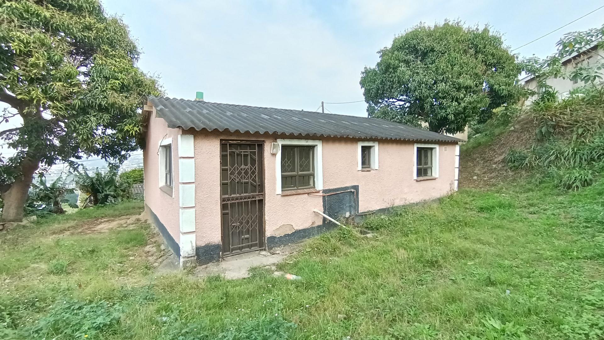 Backyard of property in Umlazi