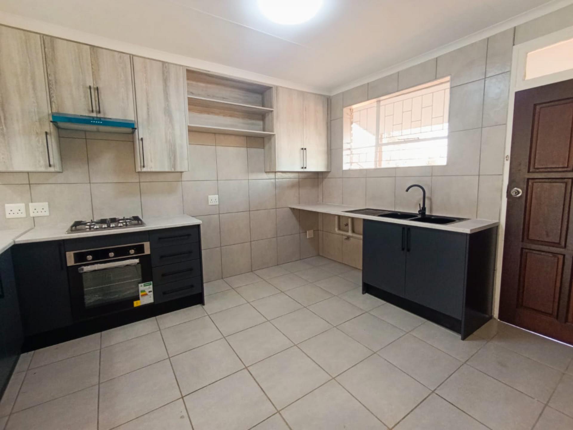  of property in Brackendowns