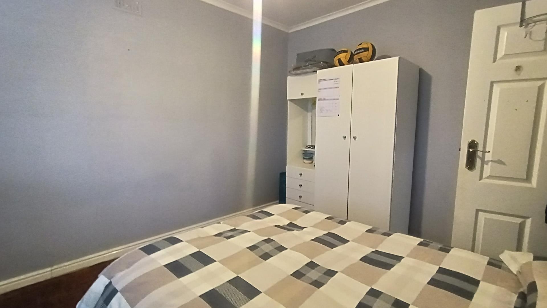 Bed Room 3 - 16 square meters of property in Thornton