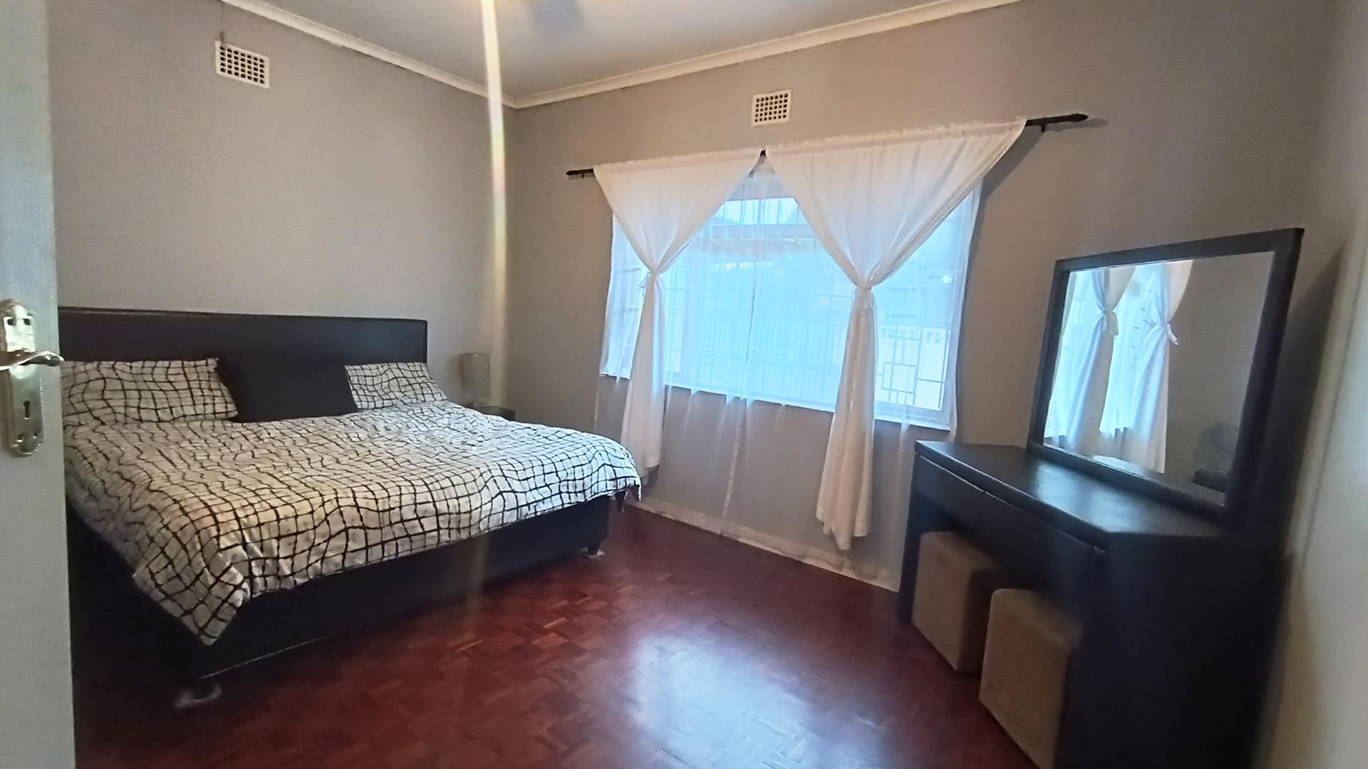 Bed Room 2 - 22 square meters of property in Thornton