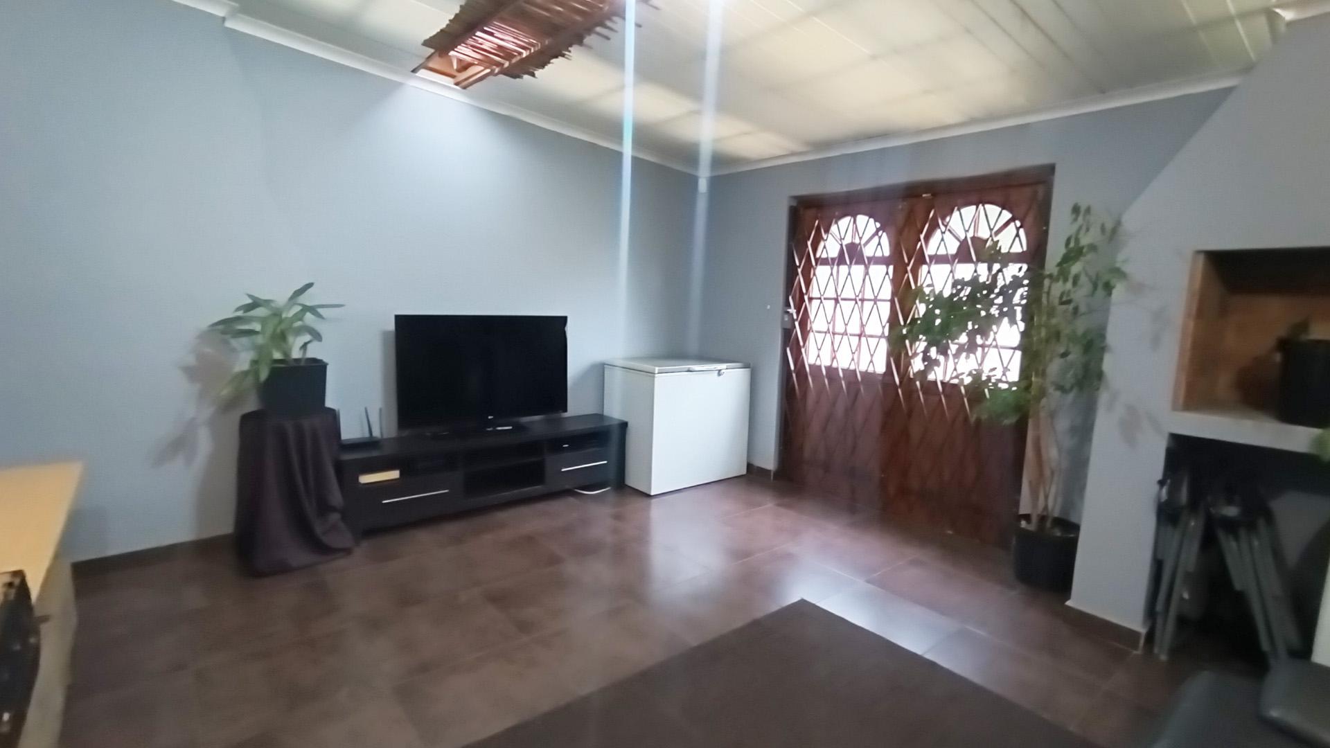 TV Room - 23 square meters of property in Thornton