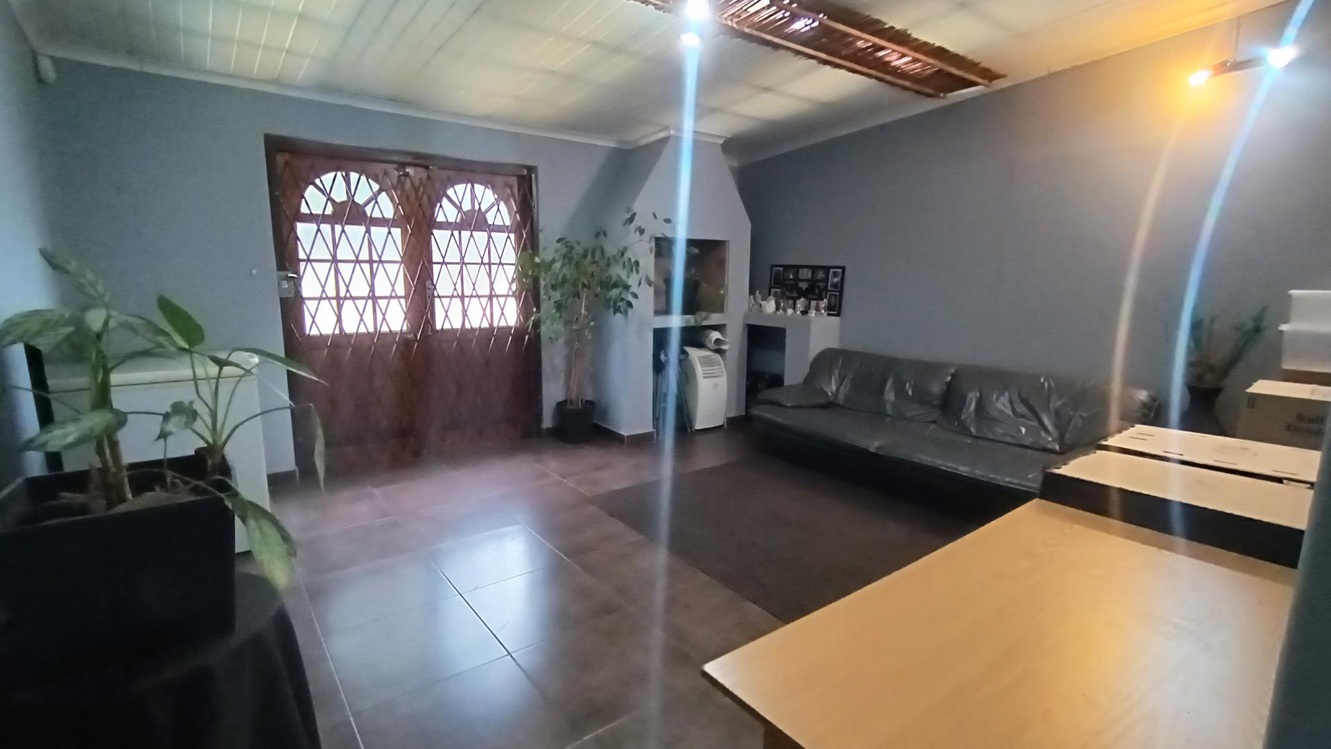 TV Room - 23 square meters of property in Thornton